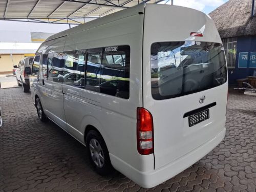 Toyota QUANTUM 2.5 D4D SESFIKILE 15 SEATER in Namibia
