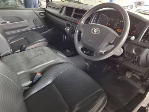 Toyota QUANTUM 2.5 D4D SESFIKILE 15 SEATER in Namibia