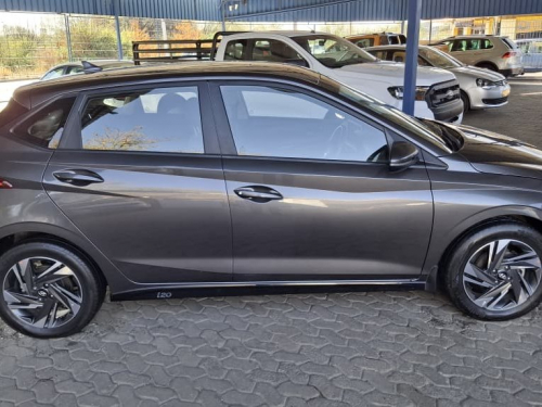 Hyundai i20 FLUID in Namibia
