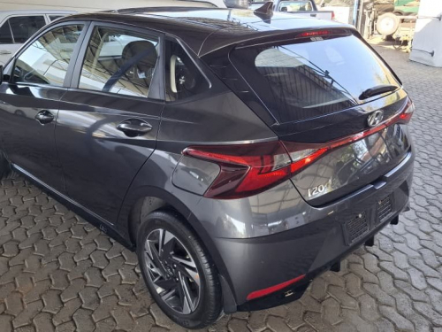 Hyundai i20 FLUID in Namibia