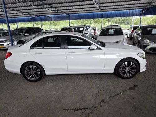 Used Mercedes-Benz C220 DIESEL AUTO for sale in Windhoek