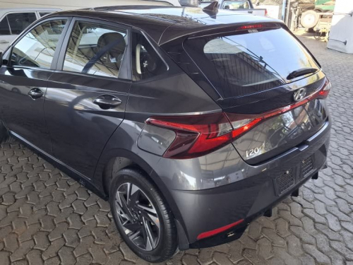 Hyundai i20 FLUID in Namibia