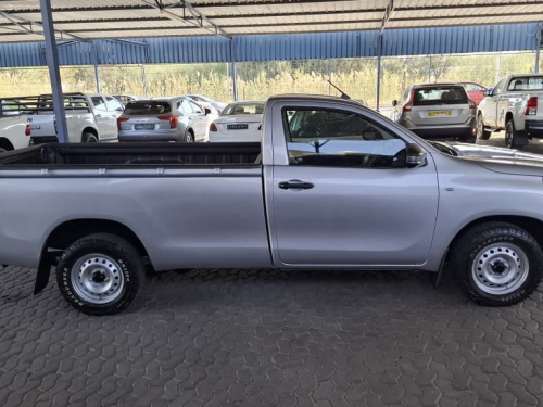 Used Toyota HILUX 2000 VVTI A/CON LWB S/CAB for sale in Windhoek