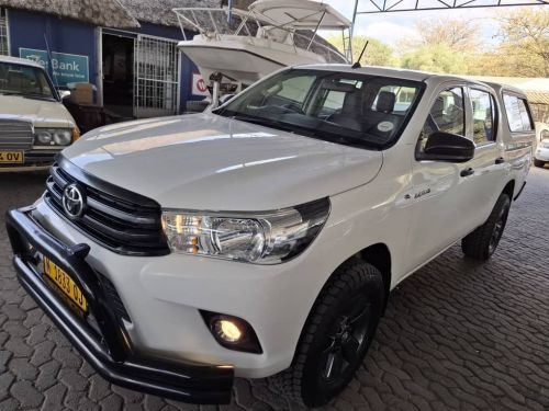 Toyota HILUX 2.4 GD6 SR D/CAB MAN in Namibia