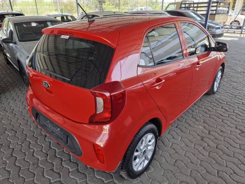 Kia PICANTO 1.0 STYLE in Namibia