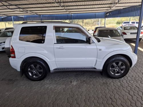 Mitsubishi PAJERO 3.8 V6 SWB AUTO in Namibia