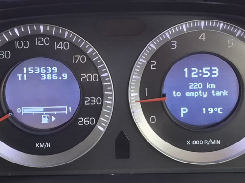 Volvo XC60 2.0 TURBO in Namibia