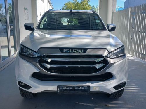 Isuzu MU-X 3.0 Ddi 4x4 LS A/T in Namibia