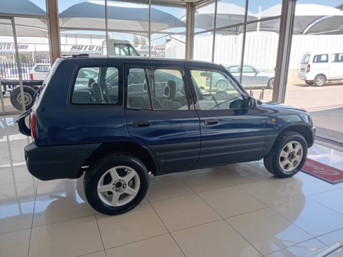 Toyota Rav4 2.0 A/t AWD in Namibia