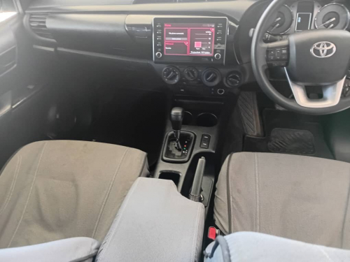 Toyota Hilux 2.4GD6 D/c A/t 4x4 in Namibia