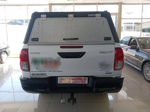 Toyota Hilux 2.4GD6 D/c A/t 4x4 in Namibia