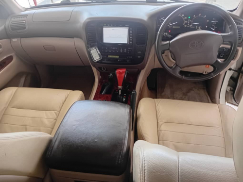 Toyota Landcruiser 4.2TDi A/t 4x4 VX in Namibia