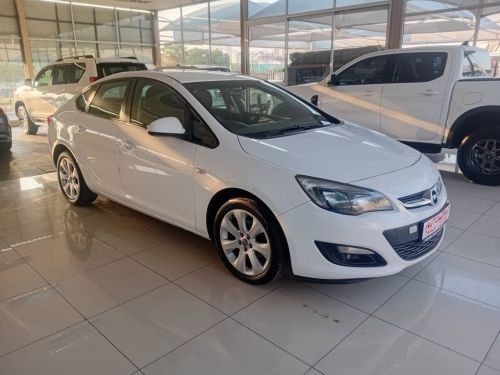 Opel Astra 1.6 Assenta in Namibia