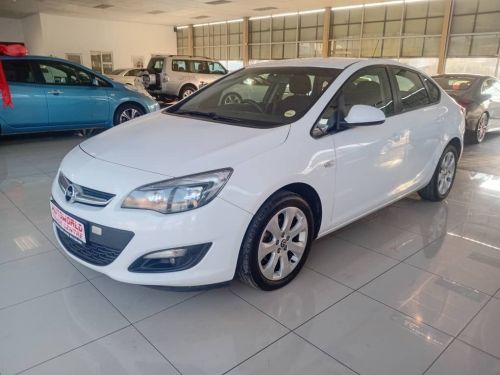 Opel Astra 1.6 Assenta in Namibia