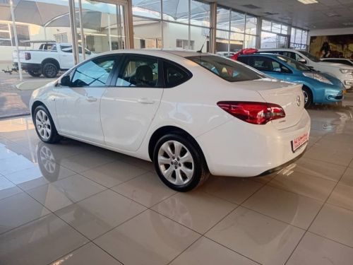 Opel Astra 1.6 Assenta in Namibia