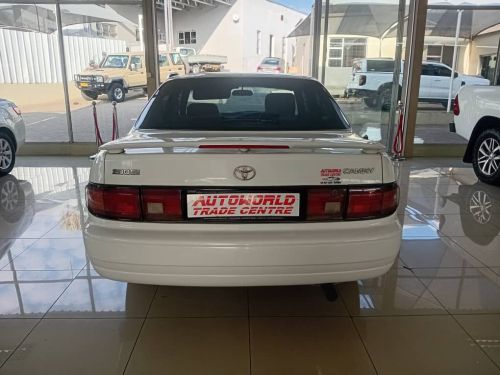 Toyota Camry 2.0i A/t in Namibia