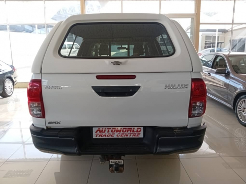 Toyota Hilux 2.4GD6 Clubcab 4x2 in Namibia