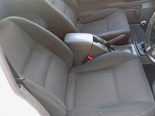 Nissan Np300 2.5TDi D/c 4x4 in Namibia