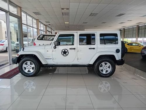 Jeep Wrangler Sahara 3.6v6 A/t 4x4 in Namibia