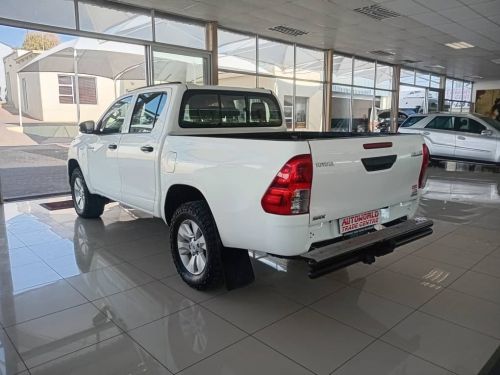 Toyota Hilux 2.4GD6 D/c A/t 4x4 in Namibia