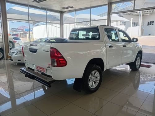 Toyota Hilux 2.4GD6 D/c A/t 4x4 in Namibia