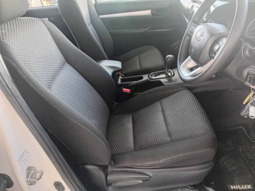 Toyota Hilux 2.4GD6 D/c A/t 4x4 in Namibia