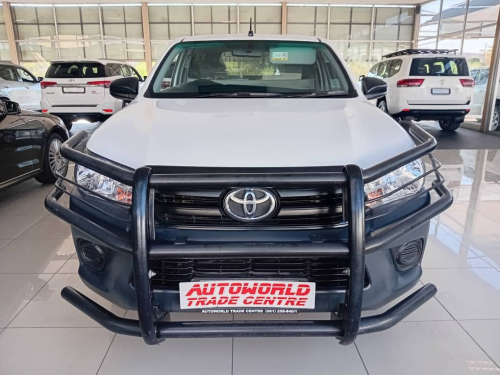 Toyota Hilux 2.0 VVt-i S/c A/c in Namibia