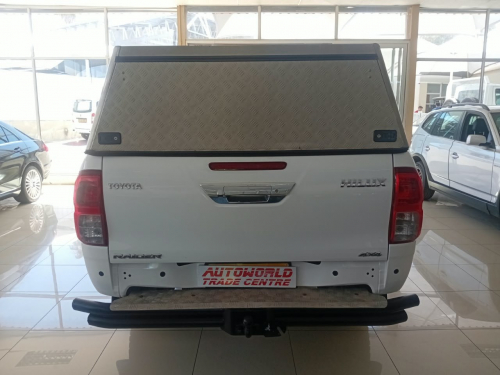 Toyota Hilux 2.4GD6 D/c A/t 4x4 in Namibia