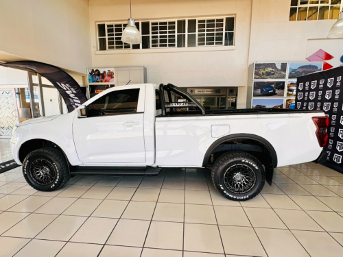 Used Isuzu 3.0 D-MAX DDI S/C HR LS A/T for sale in Windhoek