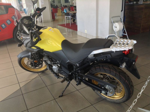 Suzuki DL-650 V-Strom in Namibia