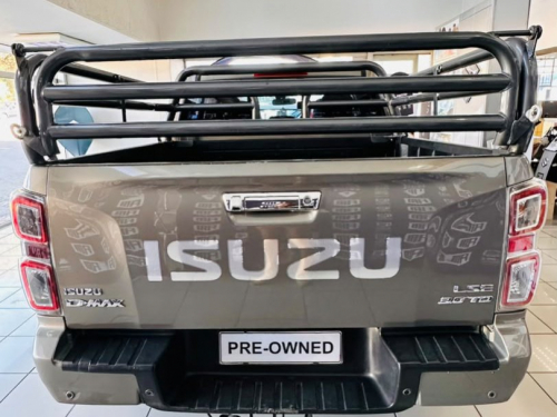 Isuzu D/CAB 3.0 LSE 4X4 A/T in Namibia