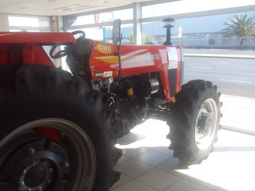 Tafe 7502 DI 4WD in Namibia