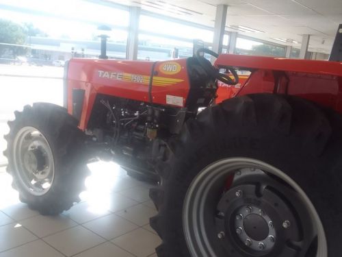 Tafe 7502 DI 4WD in Namibia