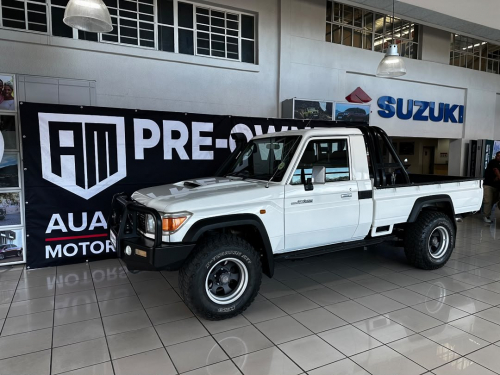 Toyota LANDCRUISER 79 4.5 V8 in Namibia