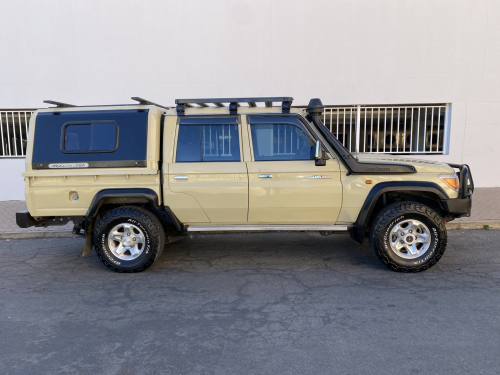 Pre-owned Toyota Land Cruiser 4.2 Dcab 4x4 for sale in 