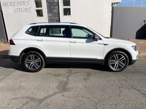 Volkswagen VW Tiquan 2lt Tsi R -Line AWD Highline in Namibia