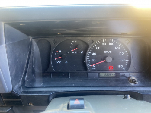 Toyota Land Cruiser 4.2 Diesel Safari 9-Seater in Namibia