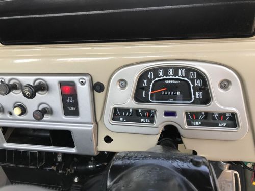 Toyota Land Cruiser 3.8 Petrol Scab 4x4 in Namibia