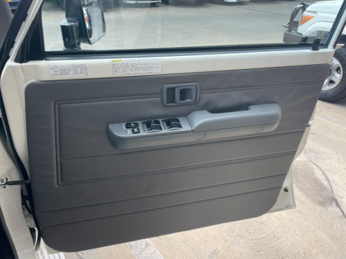 Toyota Land Cruiser 4.2 Diesel Dcab in Namibia