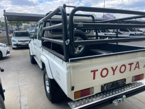 Toyota Land Cruiser 4.2 Diesel Dcab in Namibia