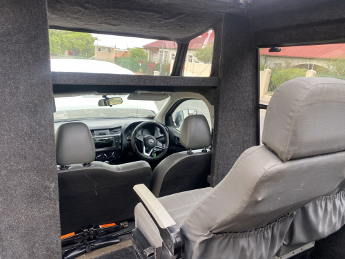 Nissan Nissan Navara Safari 7-seater in Namibia