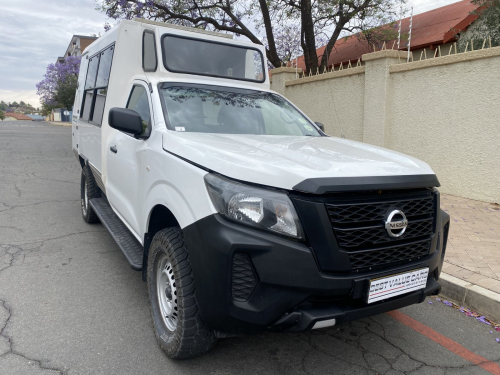 Nissan Nissan Navara Safari 7-seater in Namibia