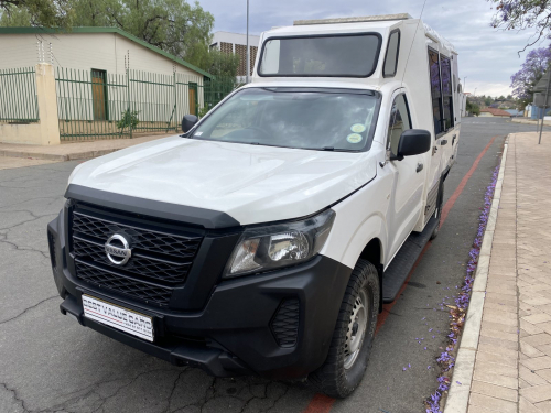 Nissan Nissan Navara Safari 7-seater in Namibia