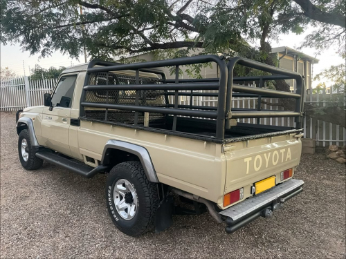 Toyota Land Cruiser 4.2 Diesel Scab in Namibia