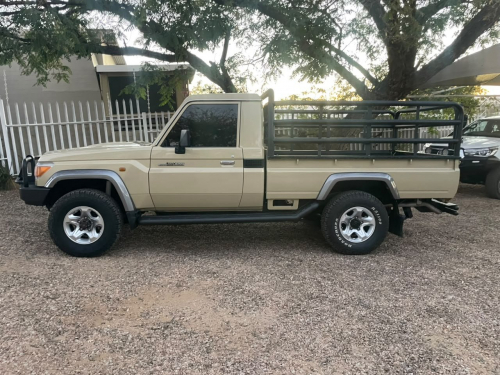 Toyota Land Cruiser 4.2 Diesel Scab in Namibia
