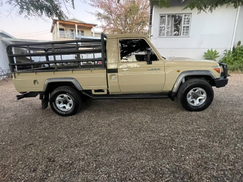 Toyota Land Cruiser 4.2 Diesel Scab in Namibia