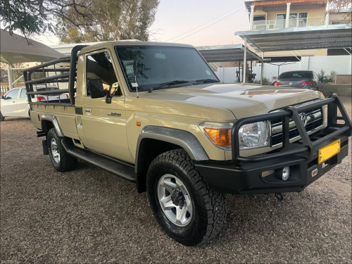 Used Toyota Land Cruiser 4.2 Diesel Scab for sale in Windhoek
