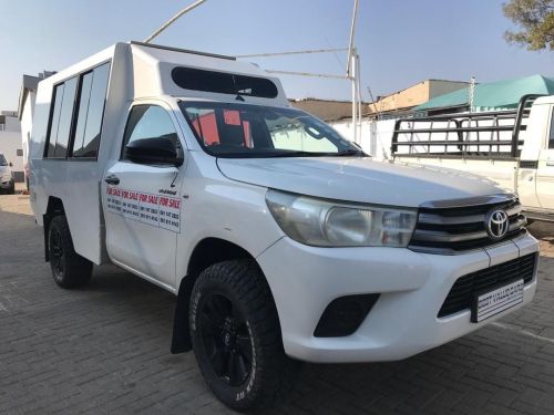 Toyota Toyota Hilux 2.4 Gd6 Safari 7 seater 4x4 in Namibia