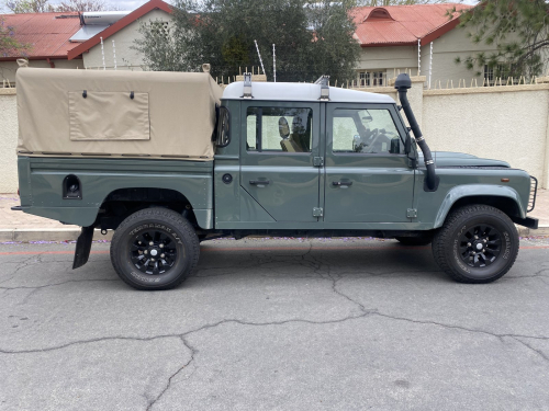 Land Rover Land Rover Defender 130 series  Dcab 2.2TDCi 4x4 in Namibia