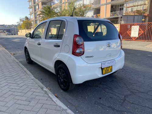 Toyota Passo 1lt Hatchback in Namibia